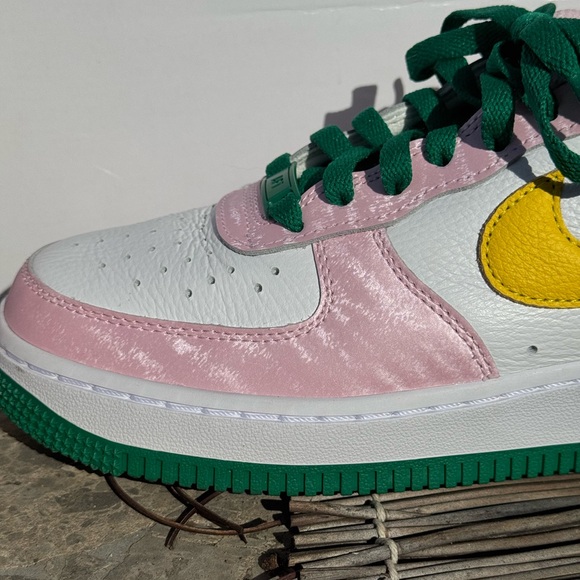 Custom Nike Air Force 1 Low size 7 Iridescent Pink, green,...